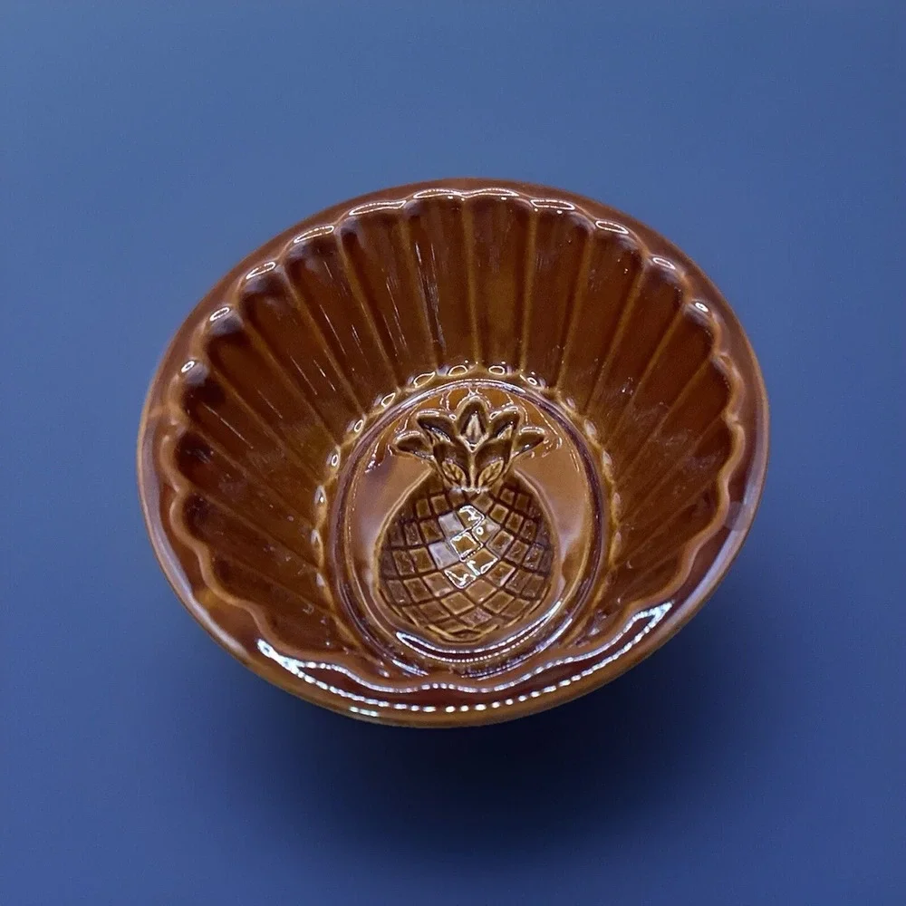 2 Williams Sonoma Brown Glazed Ceramic Pineapple Mold-7